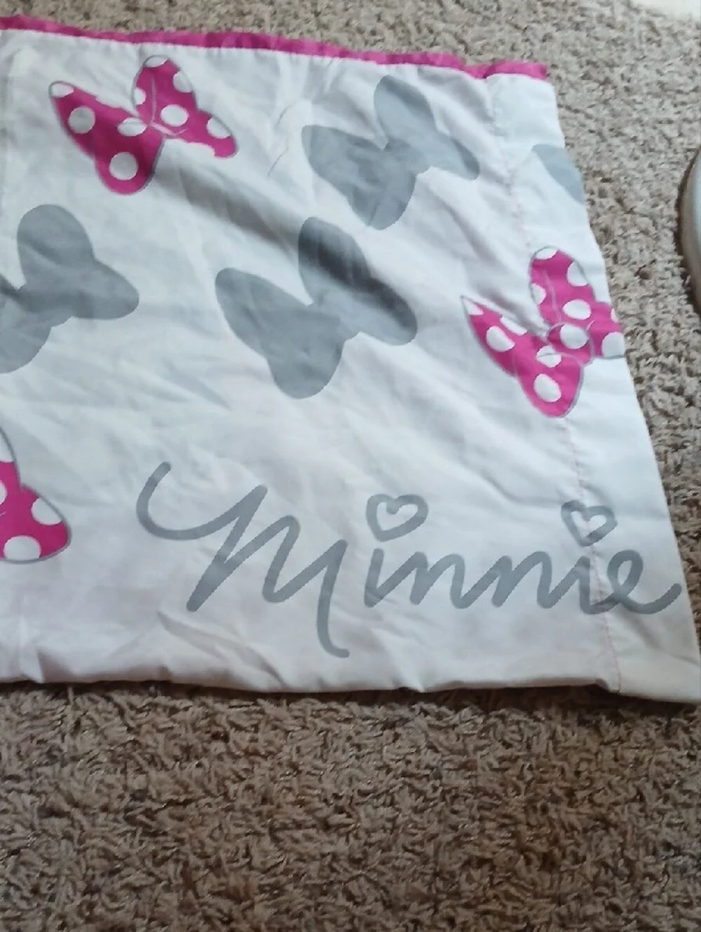 Pink Minnie Mouse Pillowcase with Bow Graphic